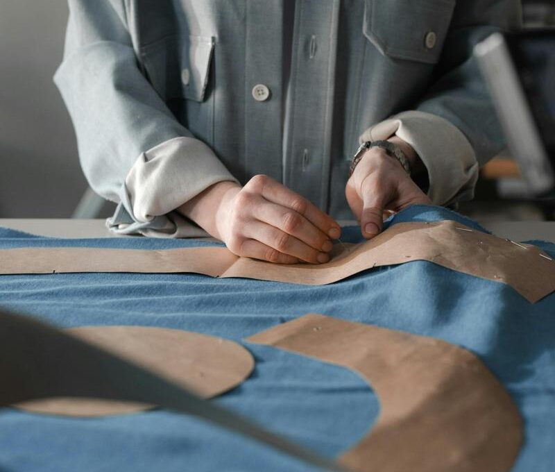 jak uszyć prostą sukienkę