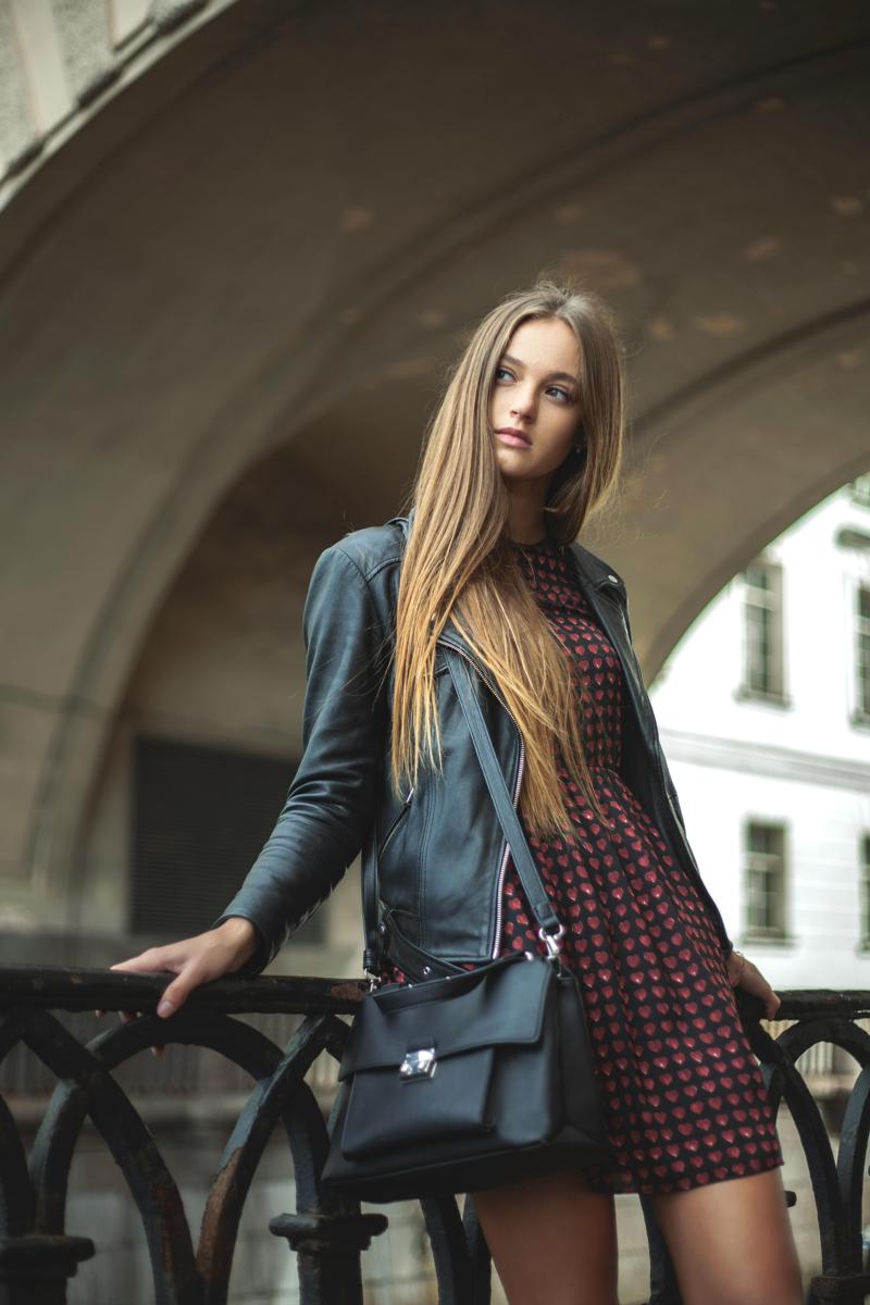 fashion model-300a1d97534d446a9d91cb356877cb5e.jpg lookbook